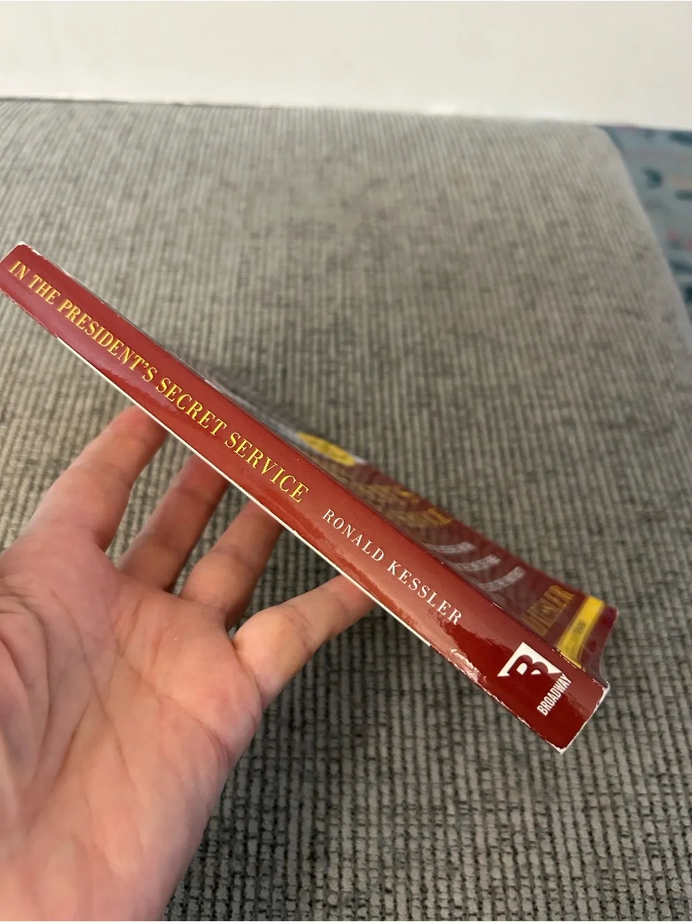 In The President's Secret Service by Ronald Kessler - paperback book